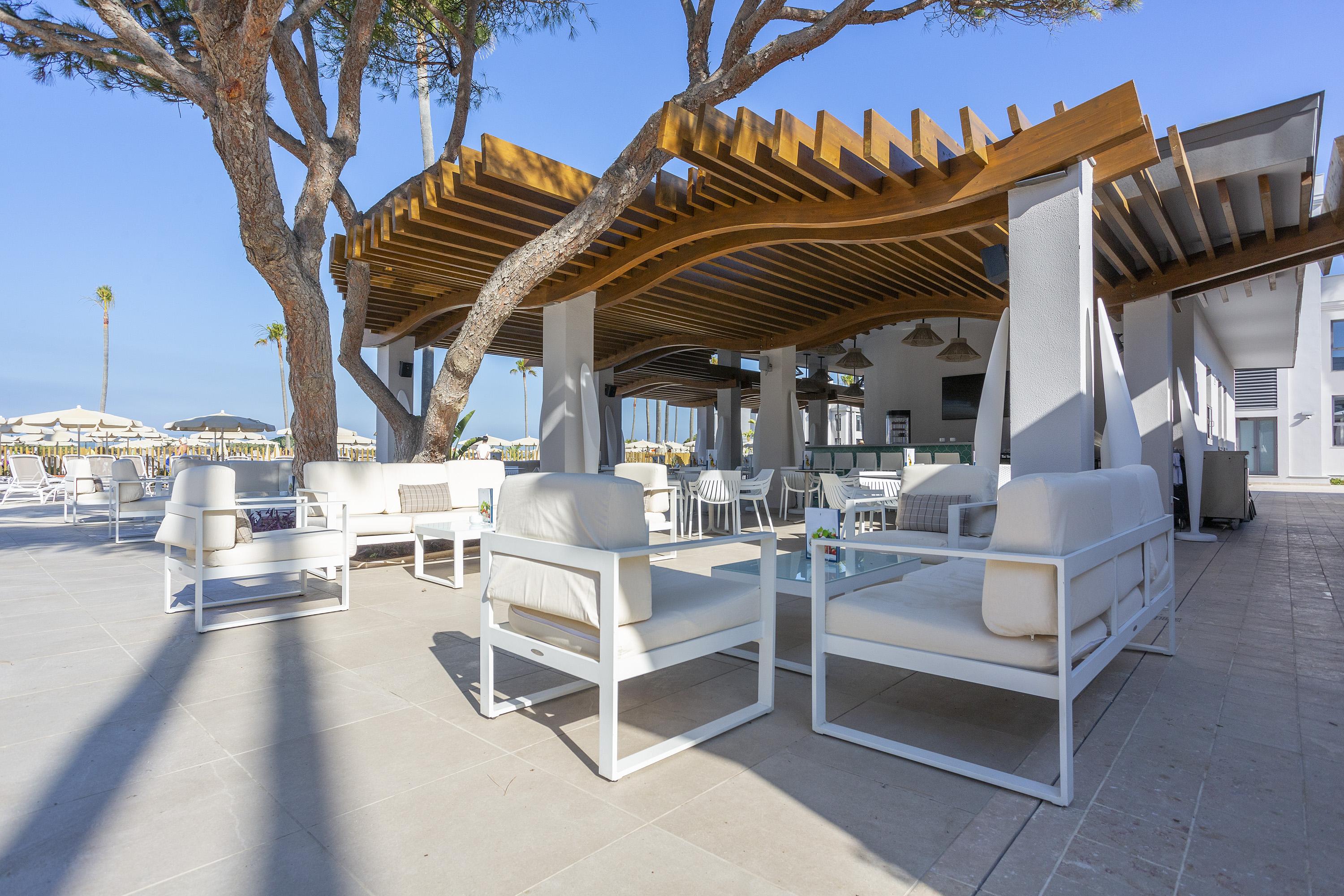 Hipotels Barrosa Park (Adults Only) شيكلانا دي لا فرونتيرا المظهر الخارجي الصورة