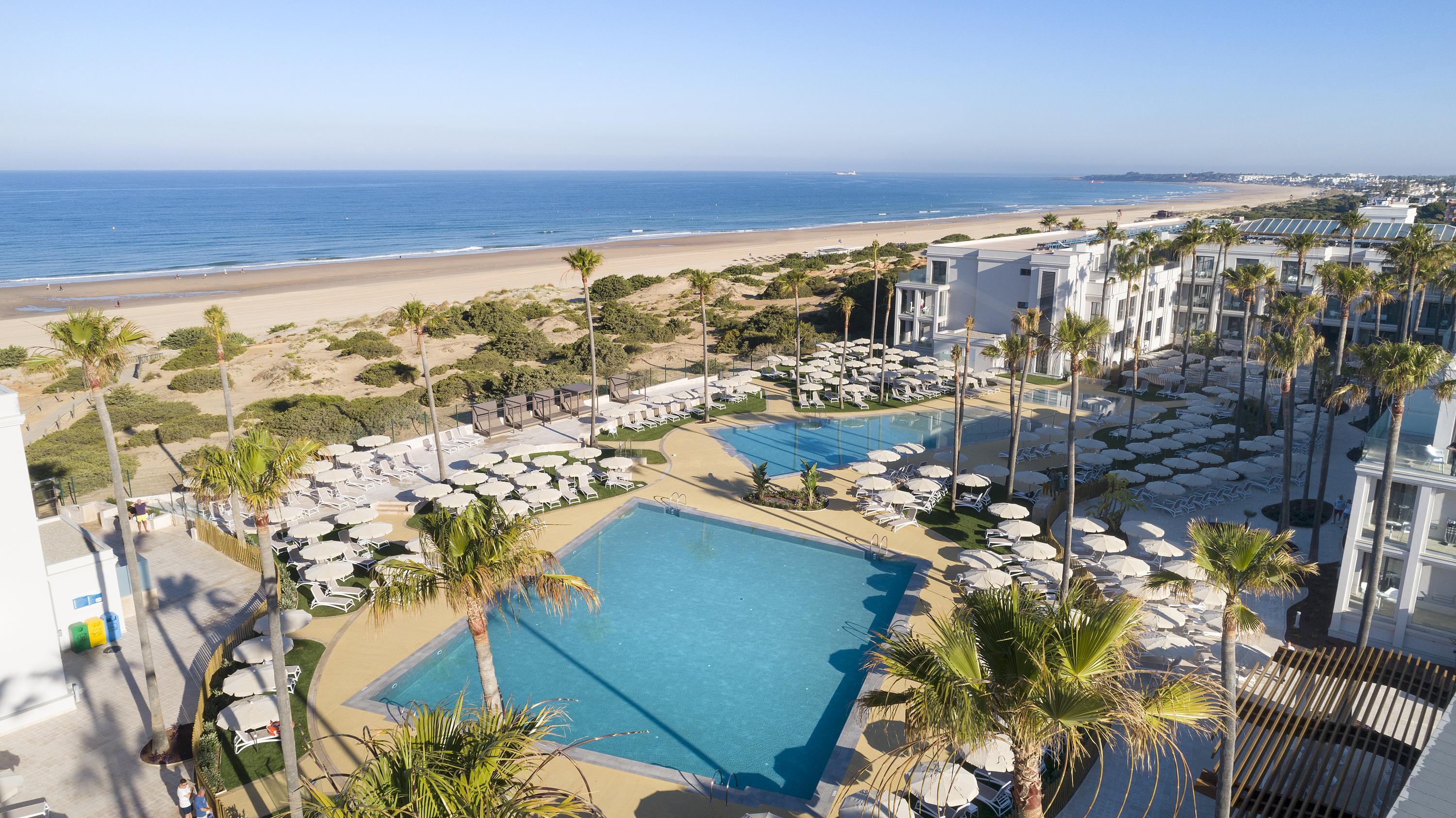 Hipotels Barrosa Park (Adults Only) شيكلانا دي لا فرونتيرا المظهر الخارجي الصورة